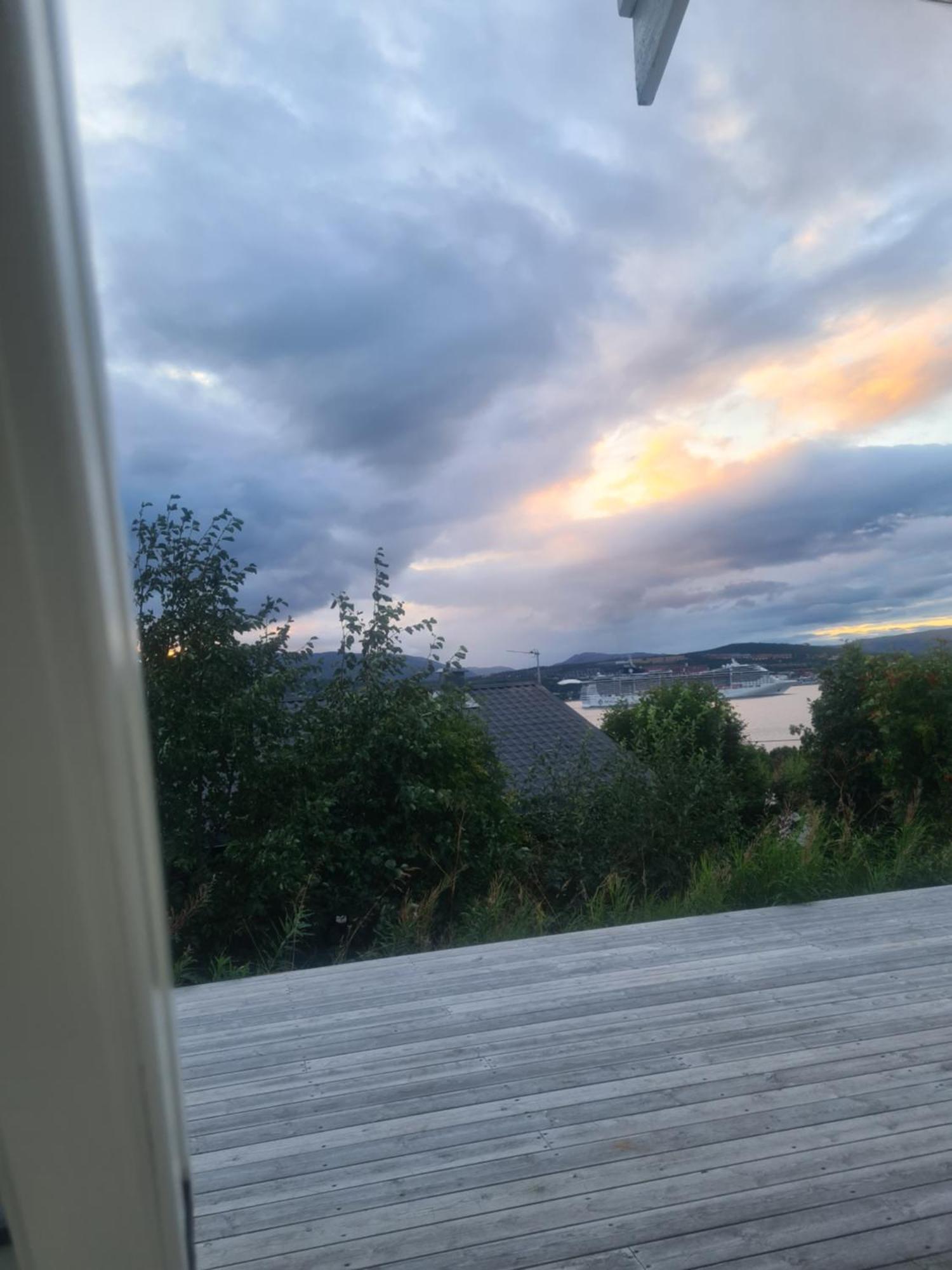 Leiligheten Pa Tomasjordnesvegen Tromsø Kültér fotó