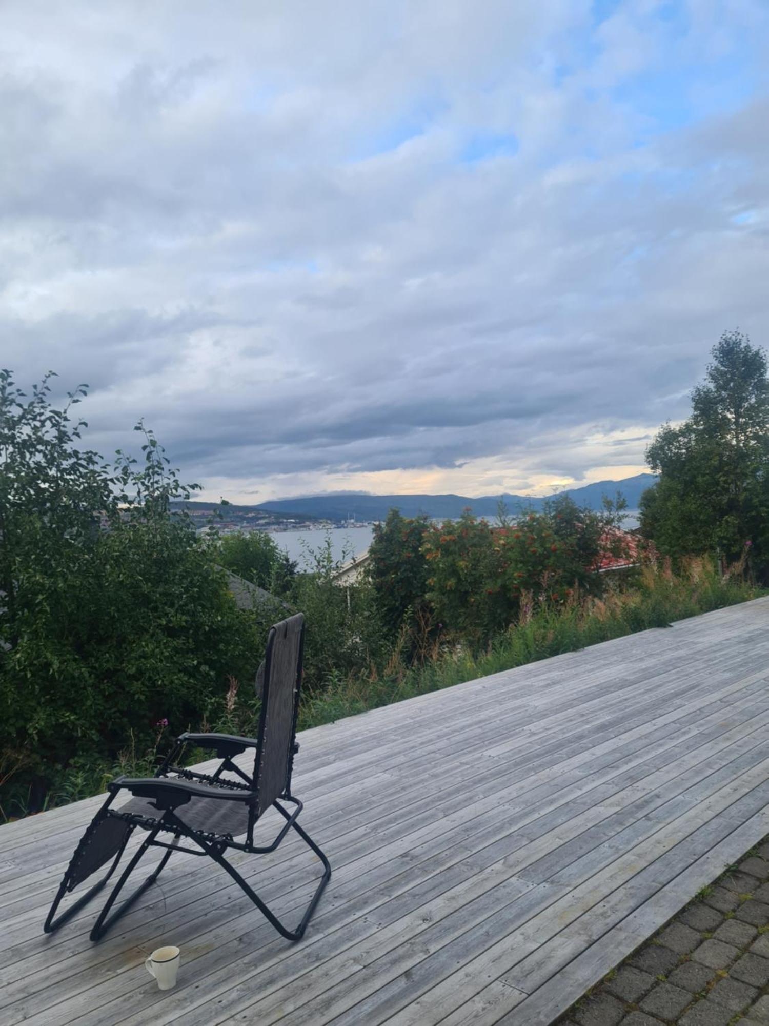 Leiligheten Pa Tomasjordnesvegen Tromsø Kültér fotó